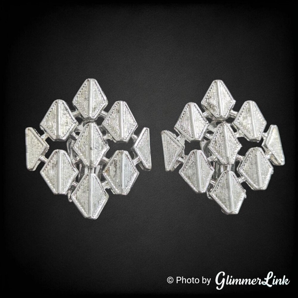 Vintage Coro Silver Tone Scale Design Clip On Earrings - 1950s/60s Geometric